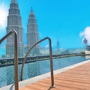 Star Sky Pool Klcc Apartamento