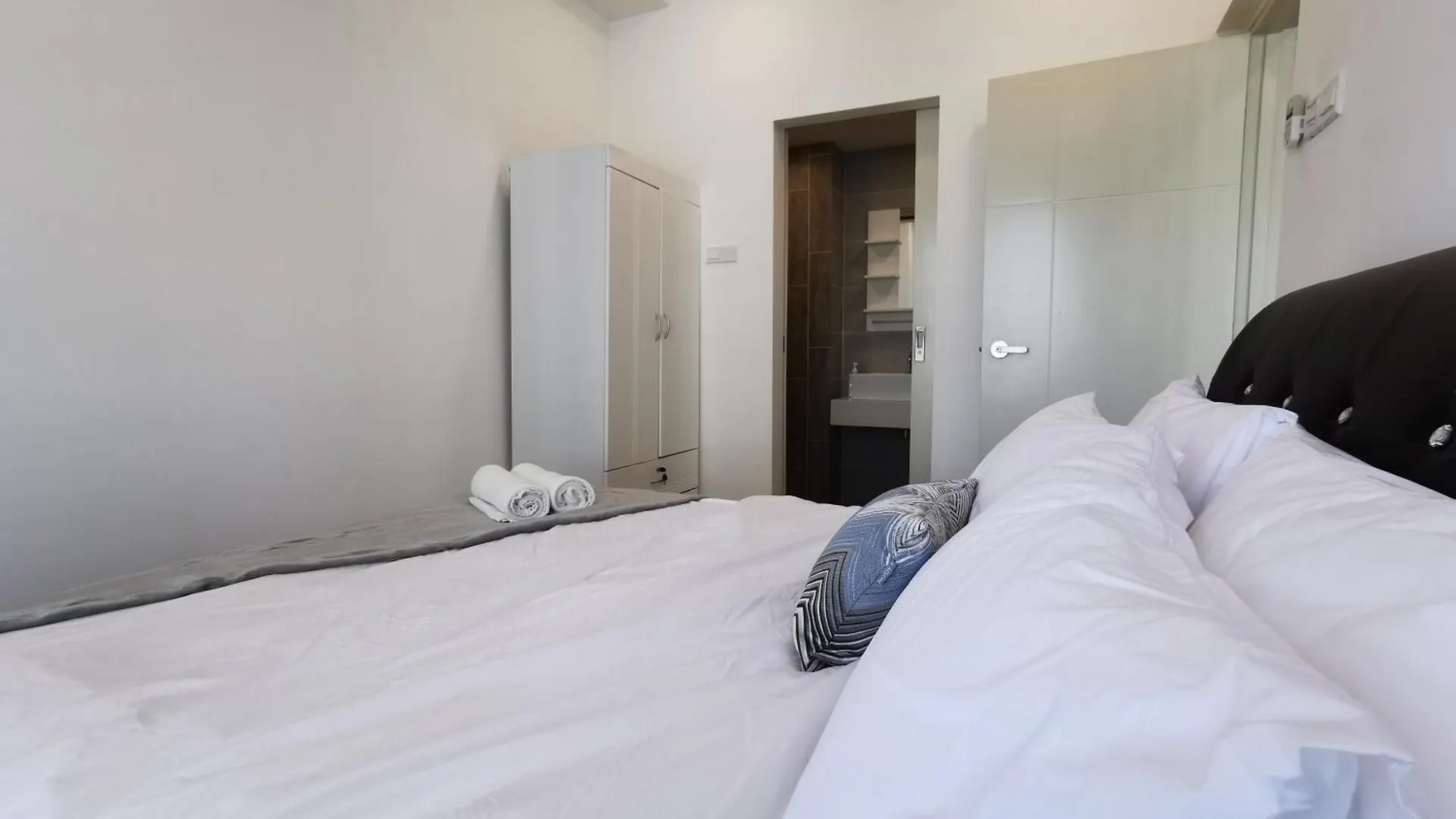 Apartment Arte Plus Jalan Ampang Two Bedrooms By V Stay Kuala Lumpur